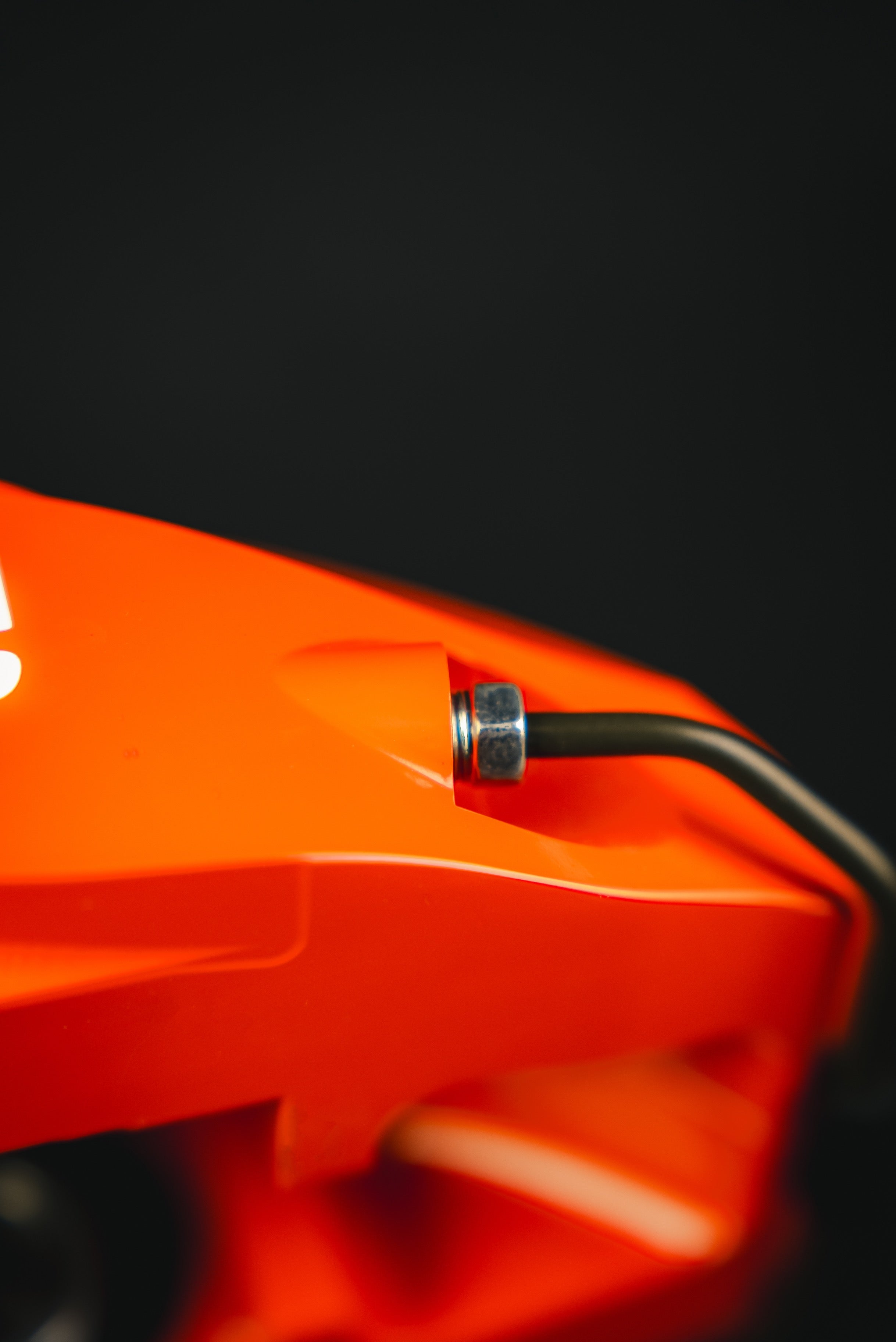 Neotech EVO 6P front caliper bolt details